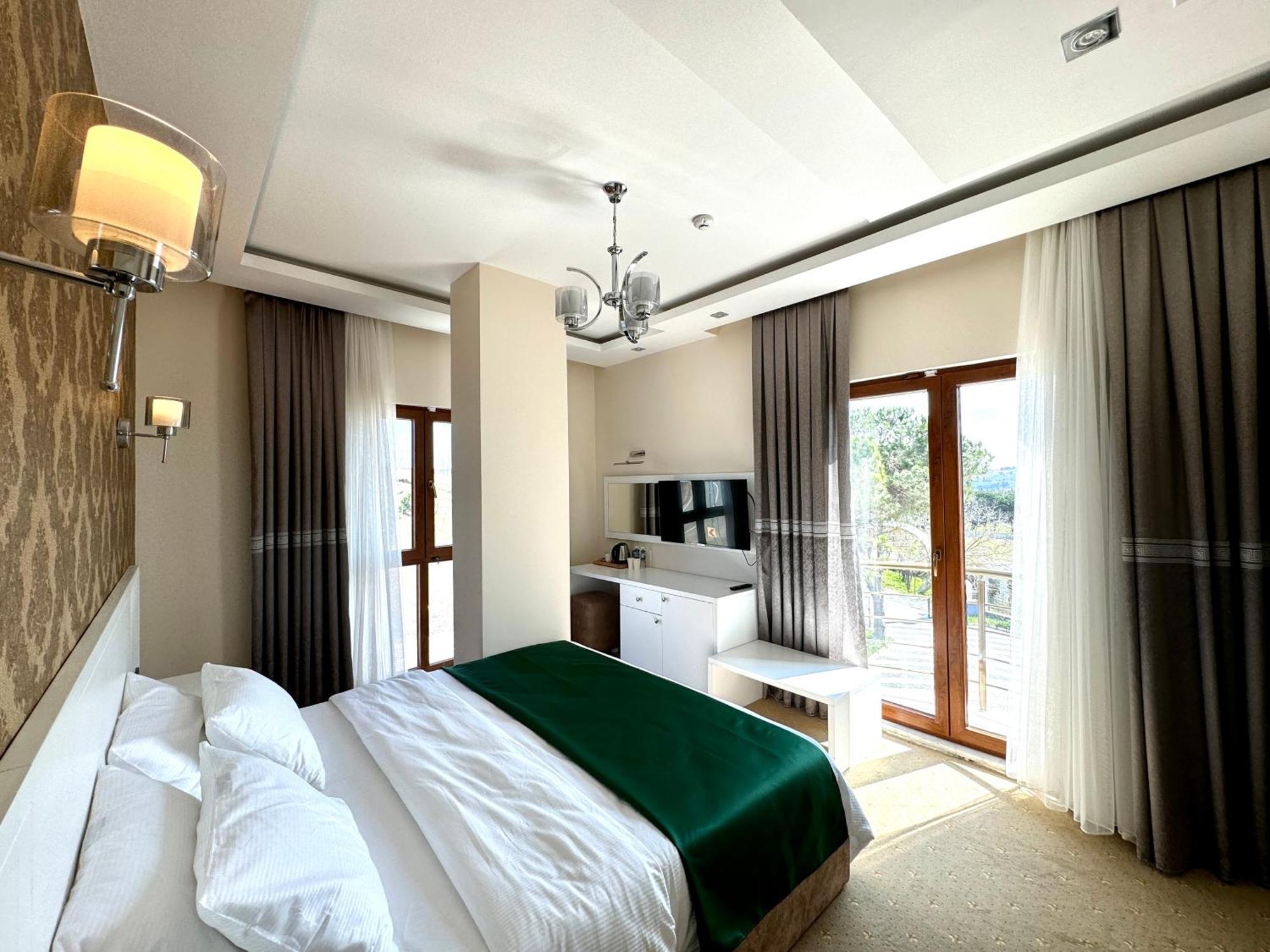 Green Roof Hotel & Spa Durusu ภายนอก รูปภาพ