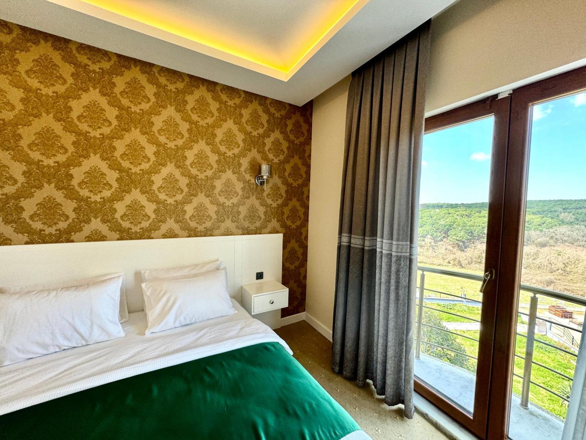 Green Roof Hotel & Spa Durusu ภายนอก รูปภาพ